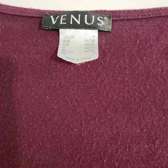 Venus eggplant top sz small - Picture 2 of 5